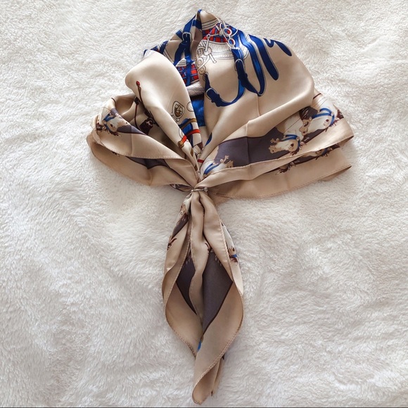 Luxury Silk-like Print Square Scarf Shawn Bandana - Picture 2 of 4